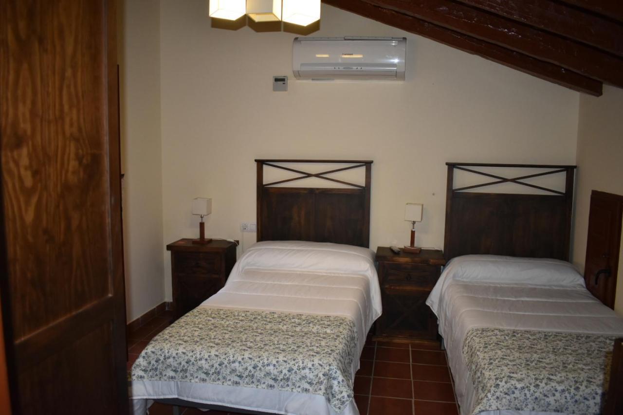 Hotel Rural El Refugio De Los Templarios Cabeza del Buey ภายนอก รูปภาพ